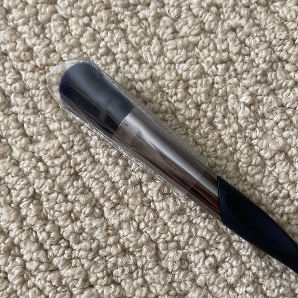 F.A.R.A.H Contour 218M Cheek Sweep Blush Foundation Makeup Brush Tool Black NIB